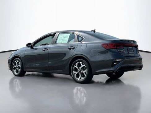 Used 2020 Kia Forte LXS FWD image 5