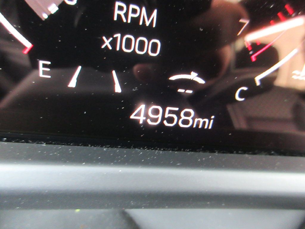 Certified 2025 GMC Acadia Denali AWD/4WD image 33
