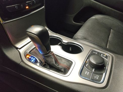 Used 2020 Jeep Grand Cherokee Trailhawk w/ Trailhawk Luxury Group image 26