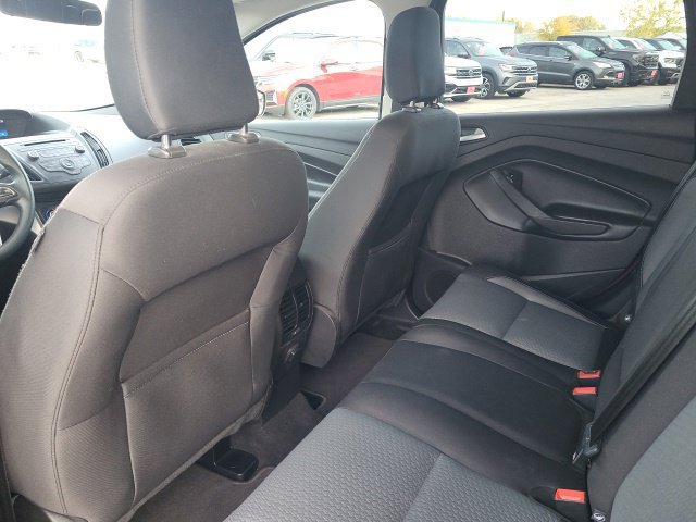 Used 2018 Ford Escape SE FWD image 14