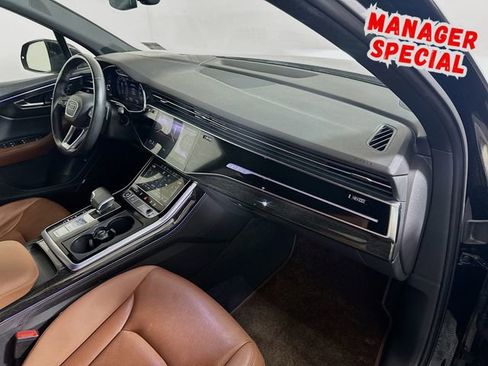 Used 2021 Audi Q7 3.0T Prestige image 32