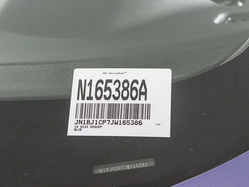 Used 2018 Nissan Rogue Sport SV image 28