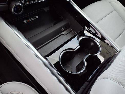 New 2025 Chevrolet Tahoe Premier image 12