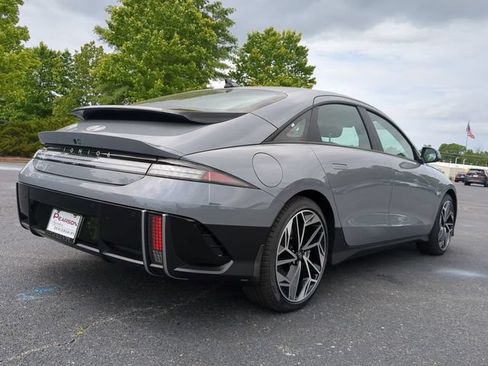 Used 2023 Hyundai Ioniq 6 SEL RWD image 4