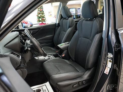 Used 2019 Subaru Forester Premium image 2