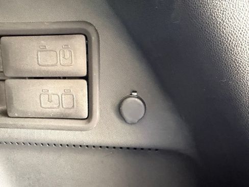 Used 2020 GMC Terrain SLE FWD image 33