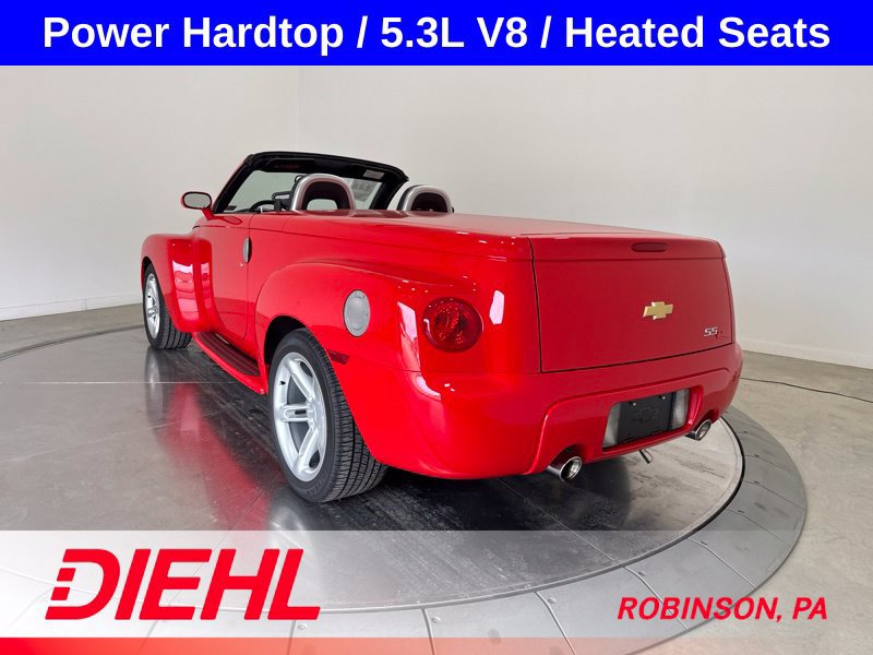 Used 2004 Chevrolet SSR w/ Preferred Equipment Group RWD image 13