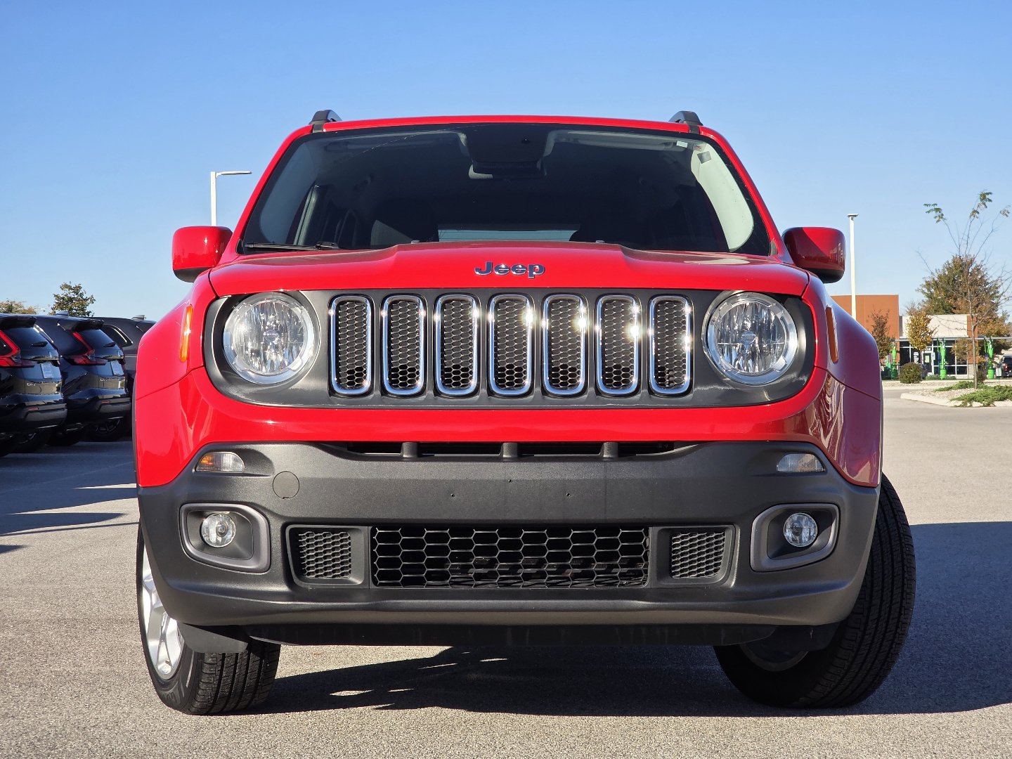 Used 2017 Jeep Renegade Latitude w/ Cold Weather Group AWD/4WD image 8