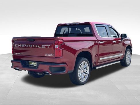 Used 2024 Chevrolet Silverado 1500 High Country w/ High Country Premium Package AWD/4WD image 3