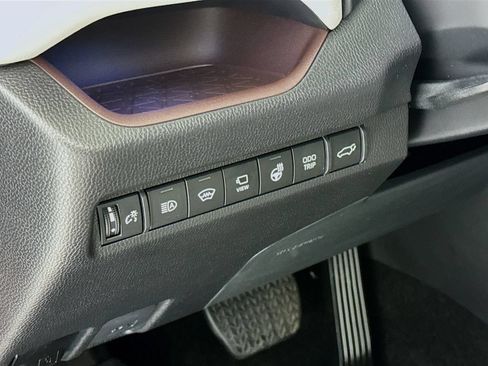 Used 2025 Toyota RAV4 Limited AWD/4WD image 11
