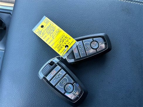 Used 2022 Ford F150 XLT w/ Equipment Group 302A High image 18