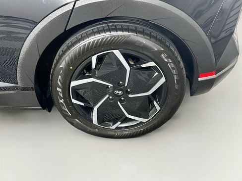 Used 2024 Hyundai Ioniq 5 SE RWD image 11