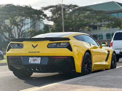 Used 2015 Chevrolet Corvette Z06 w/ 3LZ Preferred Equipment Group image 8