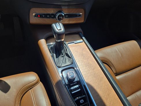 Used 2020 Volvo XC90 T6 Inscription AWD/4WD image 22