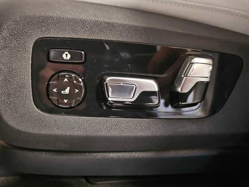 New 2026 BMW X5 xDrive50e w/ M Sport Package AWD/4WD image 30