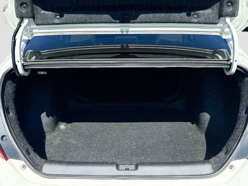 Used 2018 Honda Civic LX image 11