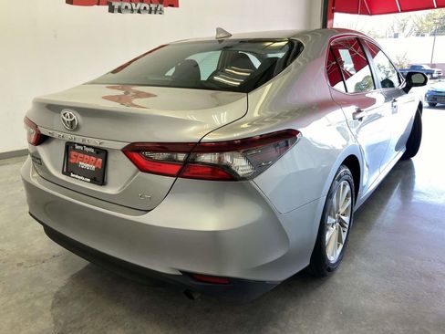Used 2024 Toyota Camry LE image 3