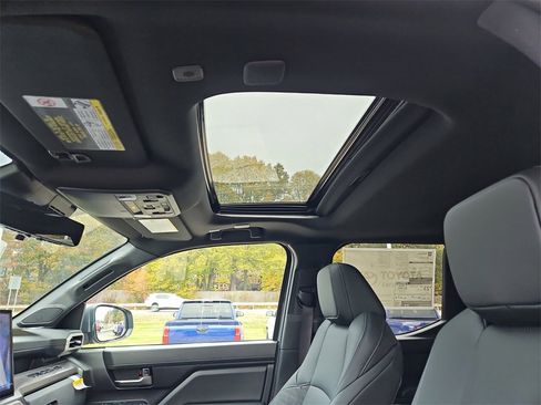 New 2025 Toyota Tacoma 4x4 Double Cab Hybrid image 9