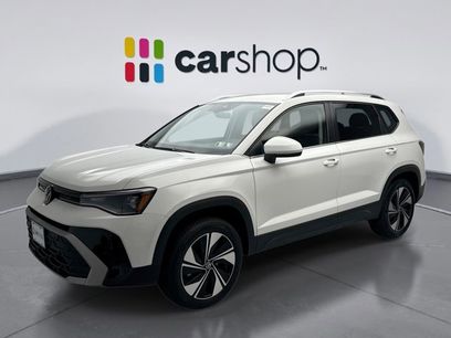 Used 2025 Volkswagen Taos SE