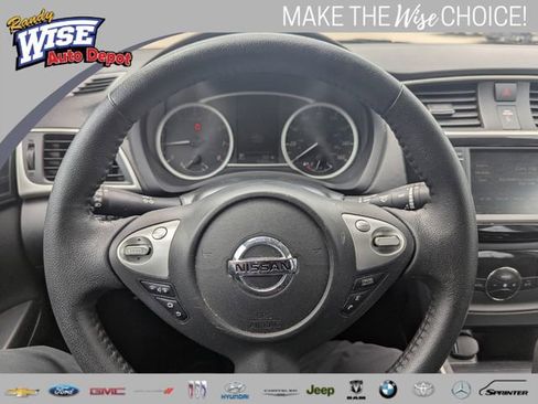 Used 2019 Nissan Sentra SV FWD image 11