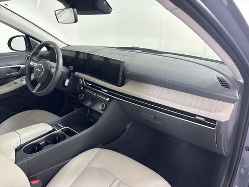 New 2025 Hyundai Sonata SEL FWD image 13