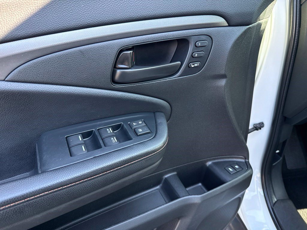 Certified 2022 Honda Passport TrailSport image 20