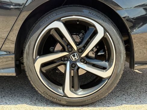 Used 2018 Honda Accord Sport image 27