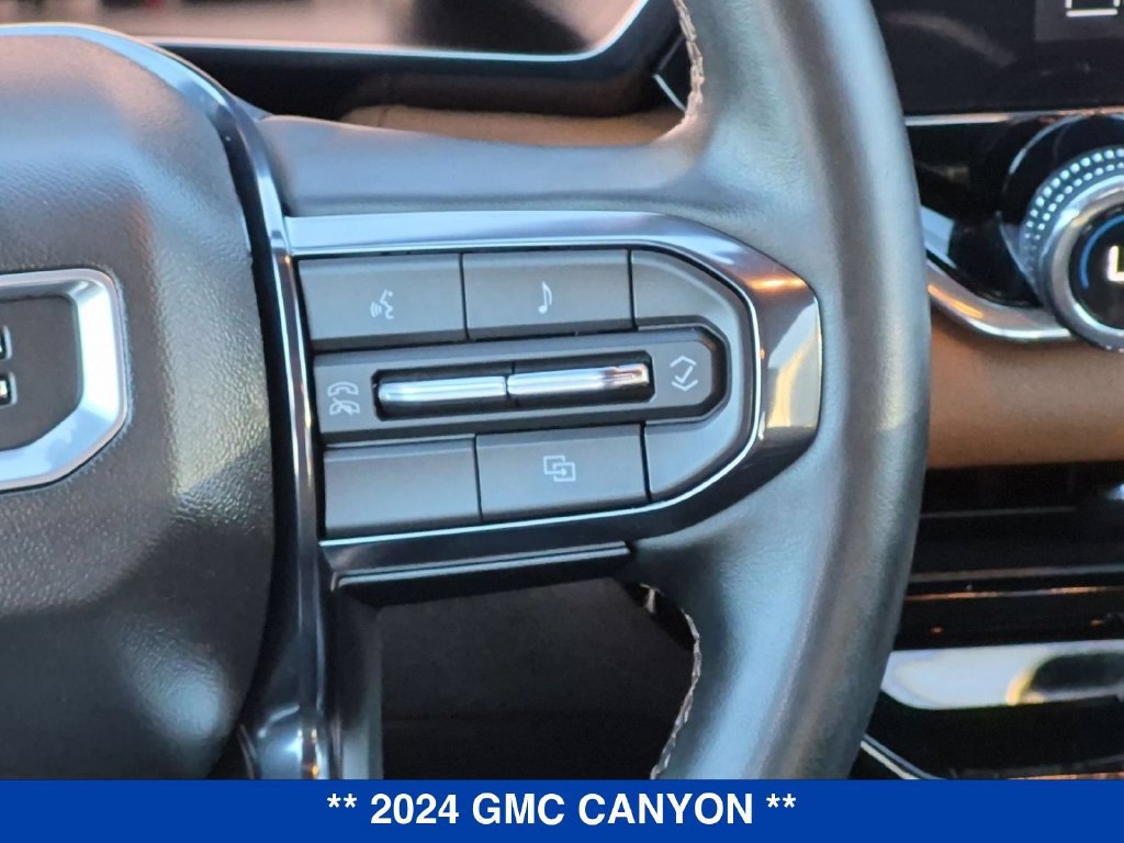 Used 2024 GMC Canyon AT4 w/ Canyon Safety Plus Package AWD/4WD image 24