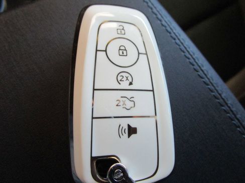 Used 2024 Ford Bronco Wildtrak image 49