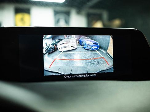 Used 2022 MAZDA MAZDA3 s image 19