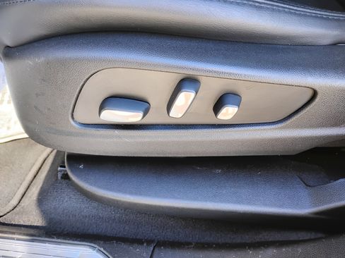 Used 2019 Cadillac XT5 Premium Luxury w/ Driver Assist Package image 13