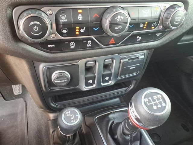 Used 2024 Jeep Wrangler Sport AWD/4WD image 11
