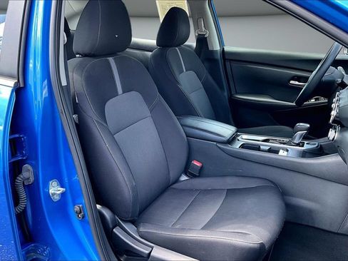 Used 2024 Nissan Sentra SV FWD image 28