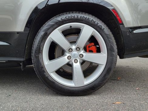 Used 2024 Land Rover Defender 130 X image 23