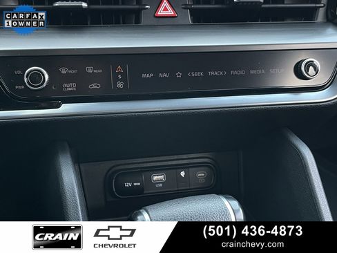Used 2024 Kia Sportage EX image 19