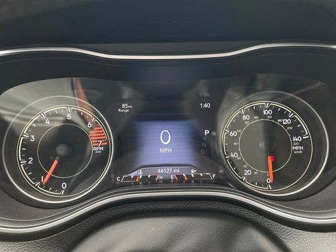 Used 2023 Jeep Cherokee Altitude Lux image 16