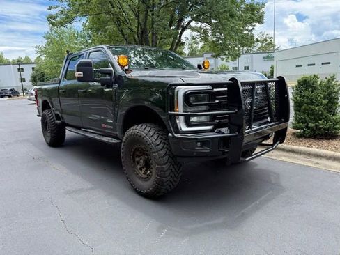 Used 2025 Ford F250 Platinum w/ Tremor Off-Road Package AWD/4WD image 3