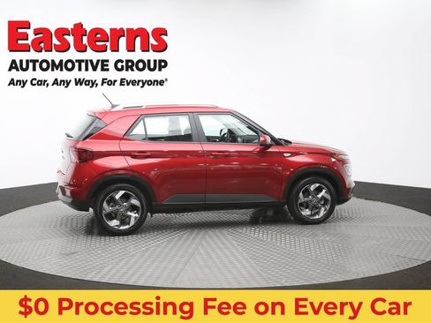 Used 2025 Hyundai Venue SEL FWD image 45
