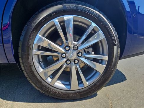 Used 2025 Cadillac XT6 Premium Luxury w/ Platinum Package AWD/4WD image 39