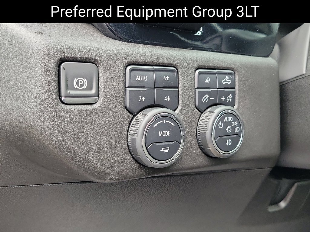 Used 2024 Chevrolet Silverado 2500 ZR2 w/ Technology Package AWD/4WD image 13