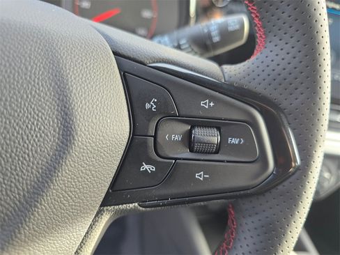 New 2026 Chevrolet Trax RS w/ Sunroof Package image 22