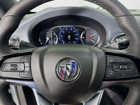 Used 2024 Buick Enclave Premium image 16