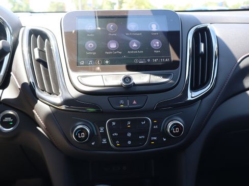 Used 2024 Chevrolet Equinox RS FWD image 17