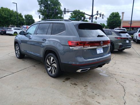 New 2026 Volkswagen Atlas SE FWD image 5