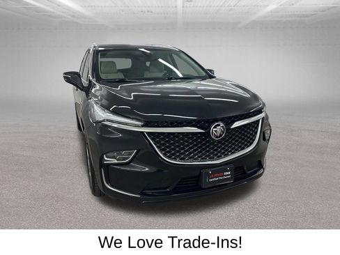 Used 2023 Buick Enclave Avenir w/ Avenir Technology Package AWD/4WD image 3