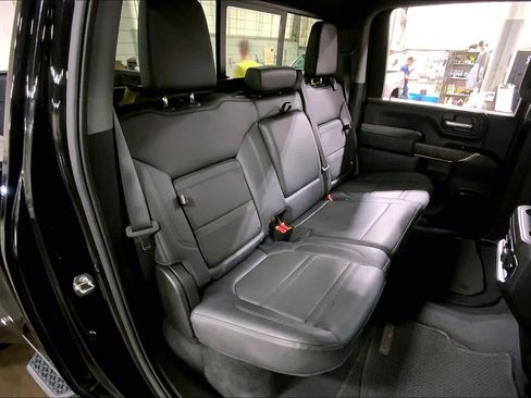 Used 2023 GMC Sierra 3500 Denali w/ Denali Ultimate Package image 19