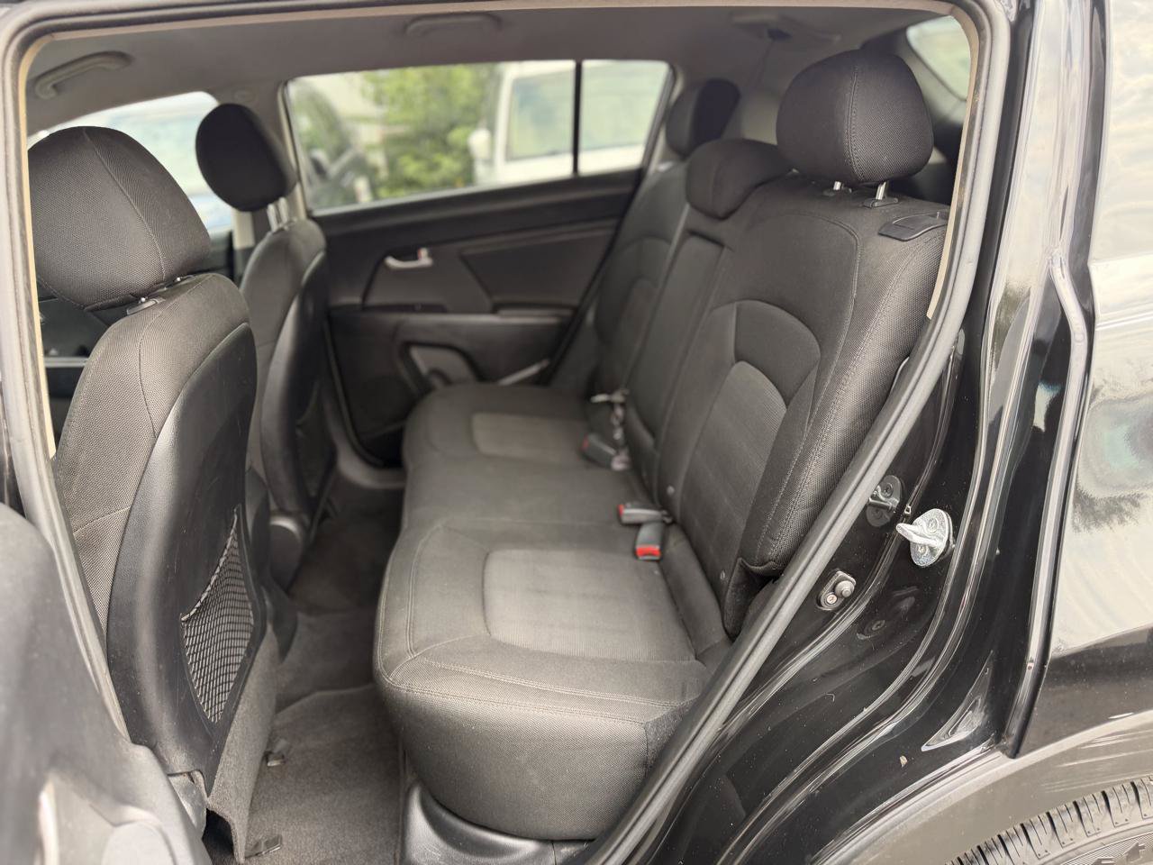 Used 2012 Kia Sportage LX FWD image 23
