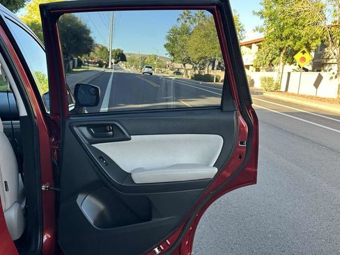 Used 2016 Subaru Forester 2.5i w/ Alloy Wheel Package image 43