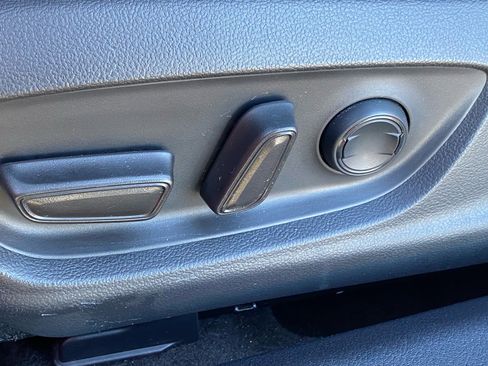 Used 2022 Toyota Camry XSE image 14