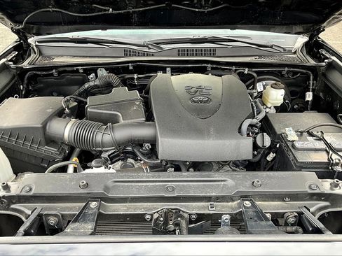 Used 2023 Toyota Tacoma 4x4 Double Cab image 22